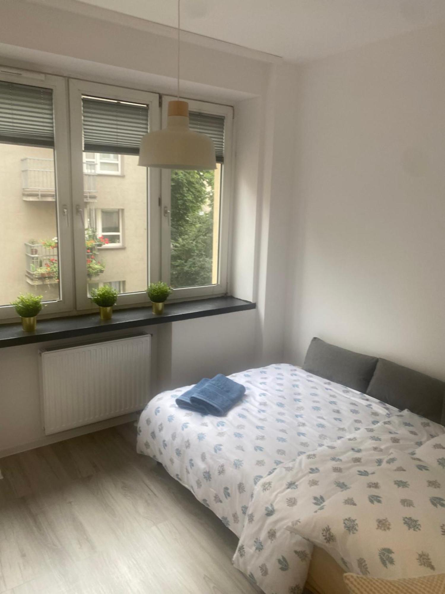 Apartment Kawalerki Basi Przy Dabrowskiego 22 *