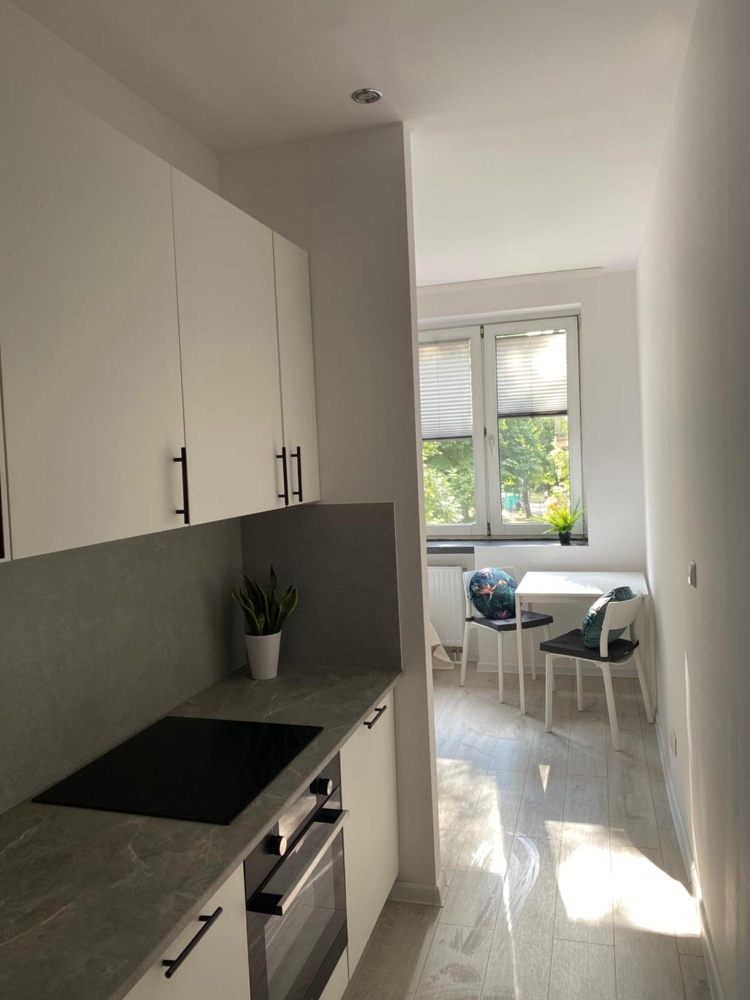 Apartment Kawalerki Basi Przy Dabrowskiego 22 *
